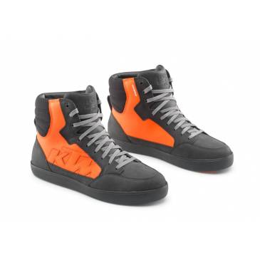 CHAUSSURES DE MOTOS...