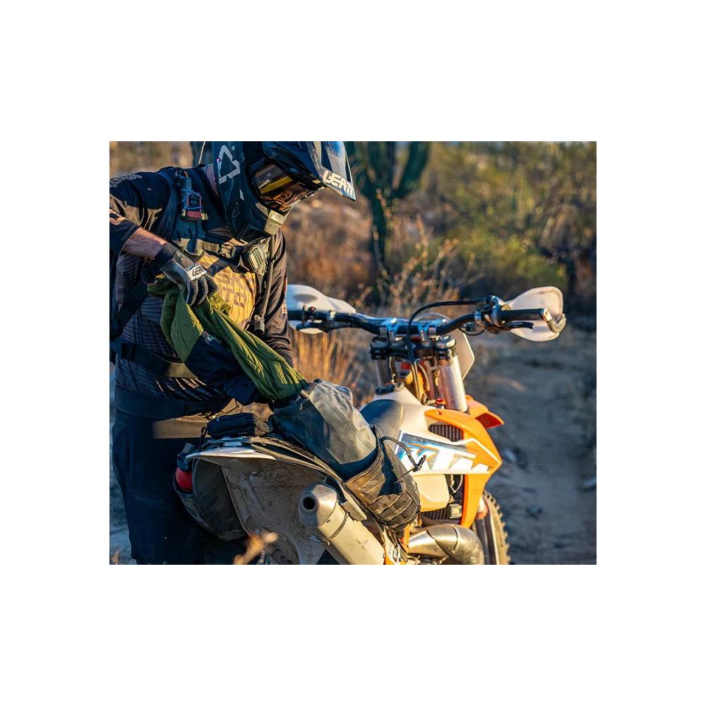 Set de sacoches Mosko Moto monté sur KTM 690 Enduro R